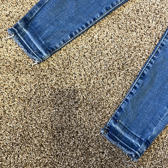 Distressed skinny jeans - Picture 5 of 5